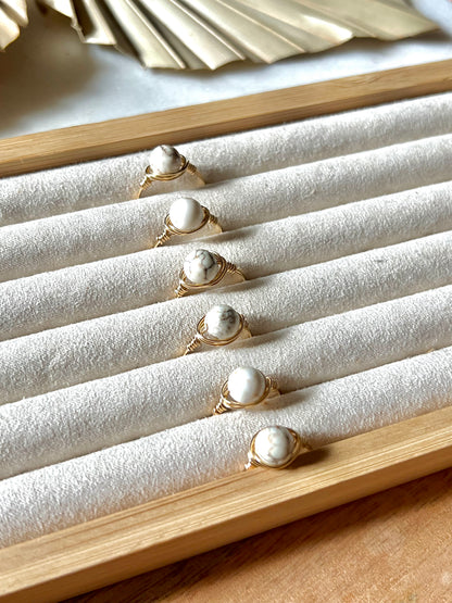 howlite ring